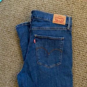 Levi’s 315 Shaping Bootcut Jeans